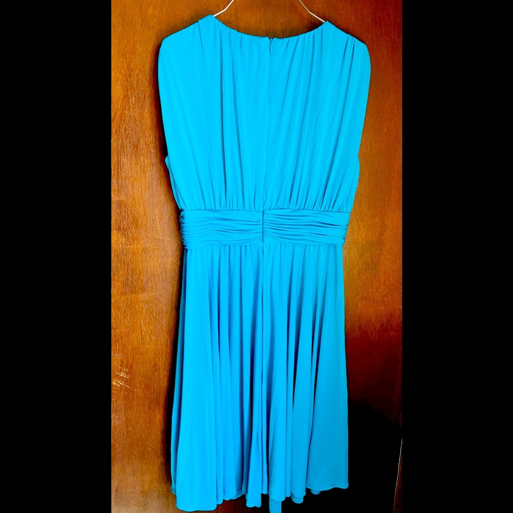 Dress - Picture 3 of 4